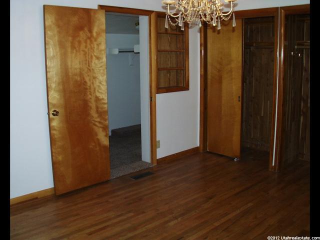 817 E 450 S, Clearfield, UT 84015 — photo 2