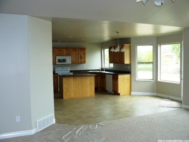 3621 W 5275 S, Roy, UT 84067 — photo 6
