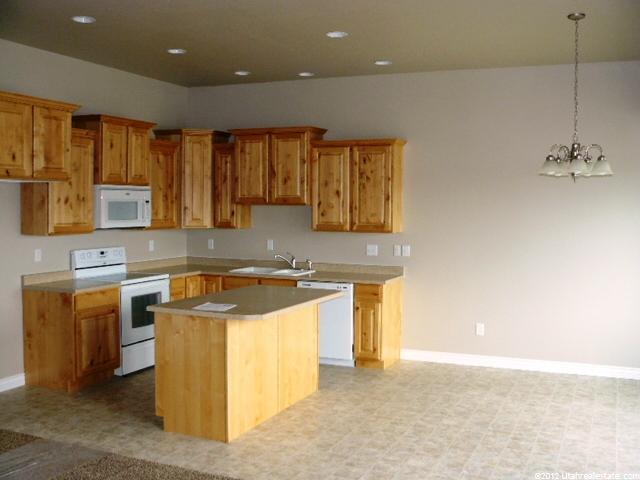 4585 W 5750 S, Hooper, UT 84315 — photo 6