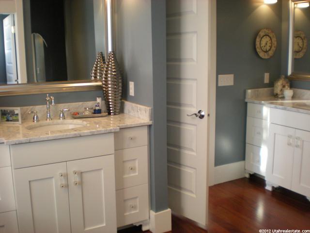 585 E 3550 S, Bountiful, UT 84010 — photo 7