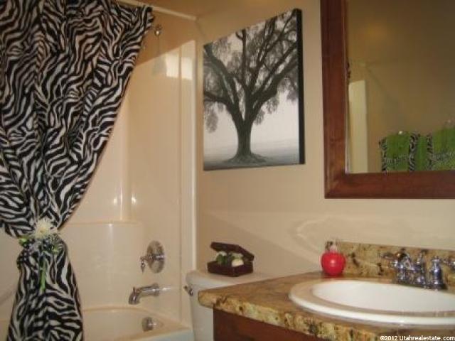 571 E Sunset Ln, Providence, UT 84332 — photo 12