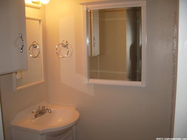 301 W 1050 St N, Bountiful, UT 84010 — photo 10