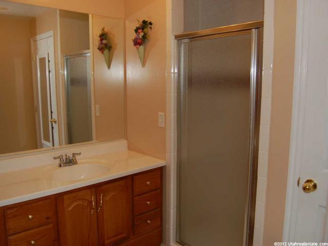 1332 N 2725 W, Layton, UT 84040 — photo 2