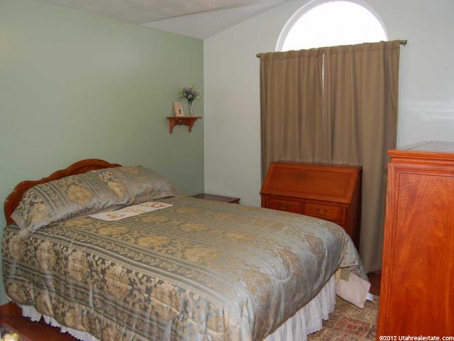 1332 N 2725 W, Layton, UT 84040 — photo 3