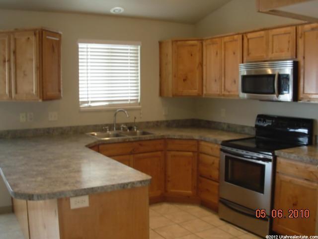 915 W 720 N, Tremonton, UT 84337 — photo 5