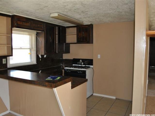 670 E 9950 S, Sandy, UT 84070 — photo 2