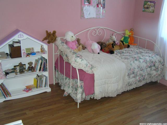 813 E Creekside Dr, Layton, UT 84041 — photo 9