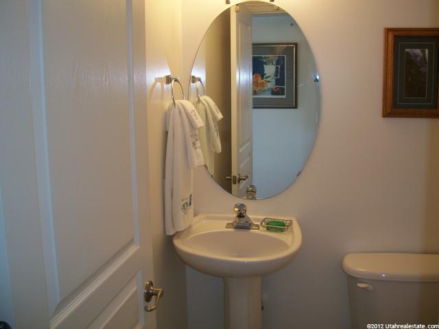 862 N 3625 W, Layton, UT 84041 — photo 11