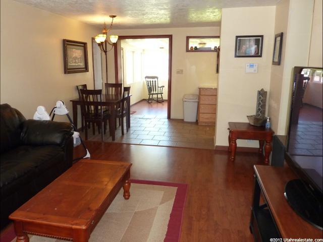 285 W 600 N, Clearfield, UT 84015 — photo 3