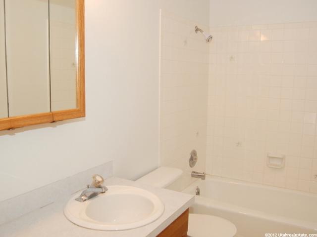 4810 S 4075 W, Roy, UT 84067 — photo 7