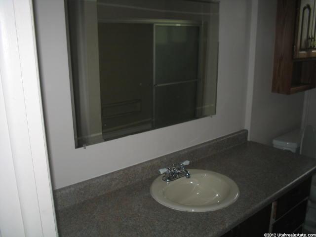 456 N Fern Dr, Clearfield, UT 84015 — photo 8