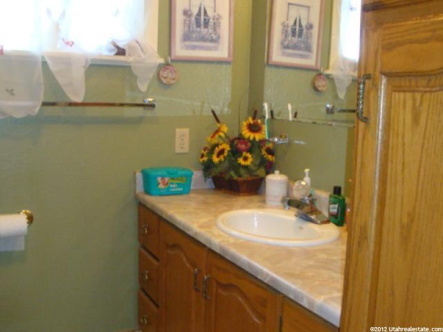 583 E 300 N, Duchesne, UT 84021 — photo 12