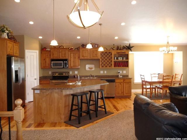 677 E 300 S, Smithfield, UT 84335 — photo 6