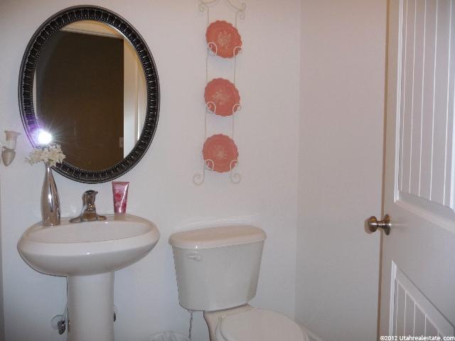 677 E 300 S, Smithfield, UT 84335 — photo 8