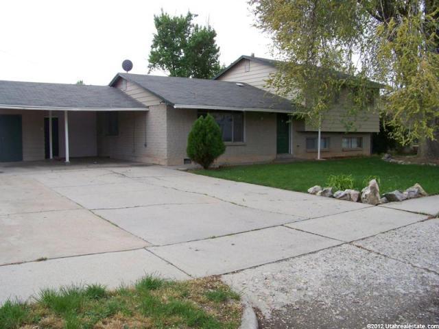 2075 W Clara St, Layton, UT 84041 — photo 2