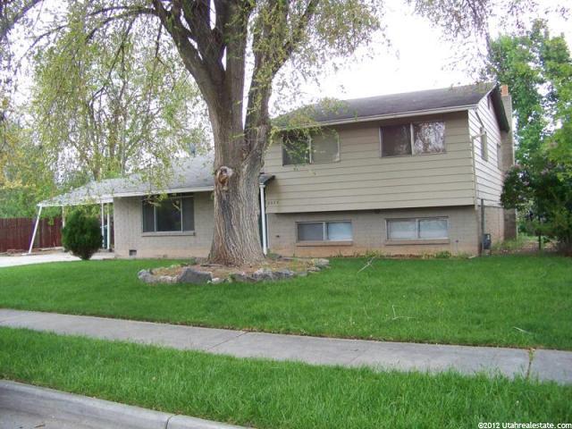 2075 W Clara St, Layton, UT 84041 — photo 3