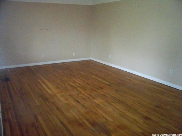 2075 W Clara St, Layton, UT 84041 — photo 8