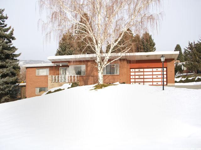 1055 E Millbrook Way, Bountiful, UT 84010 — photo 2