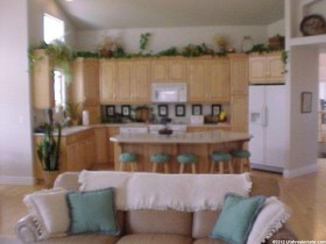 1678 E Beechwood Dr, Layton, UT 84040 — photo 5