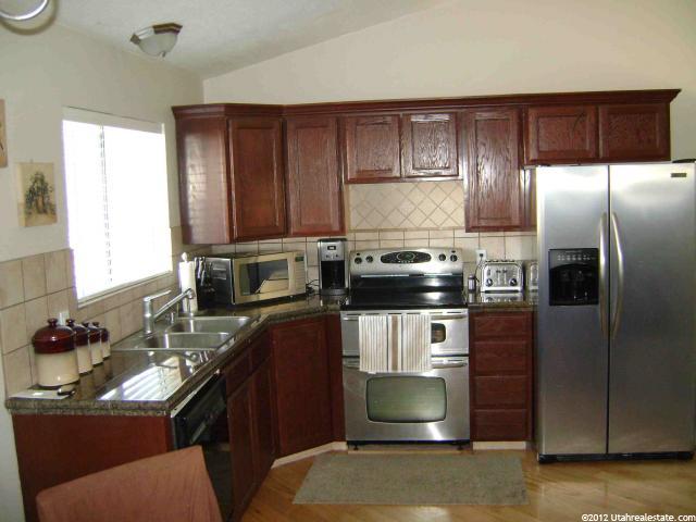 665 S Pheasant View Dr, Layton, UT 84041 — photo 4