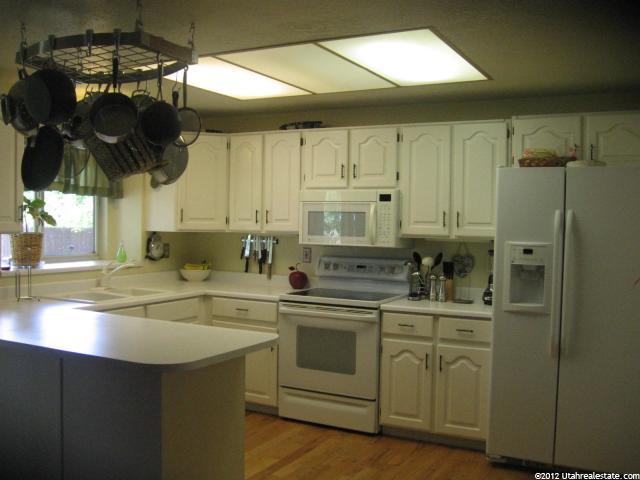 1865 E 2100 N, Layton, UT 84040 — photo 2