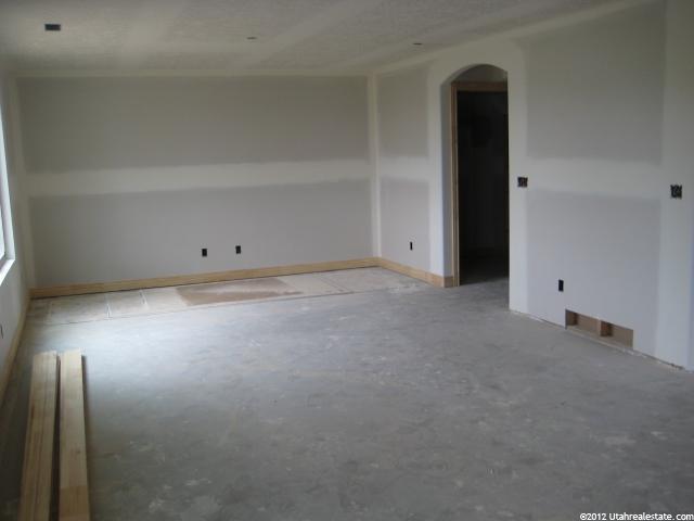 4229 S 3450 W, West Haven, UT 84401 — photo 2