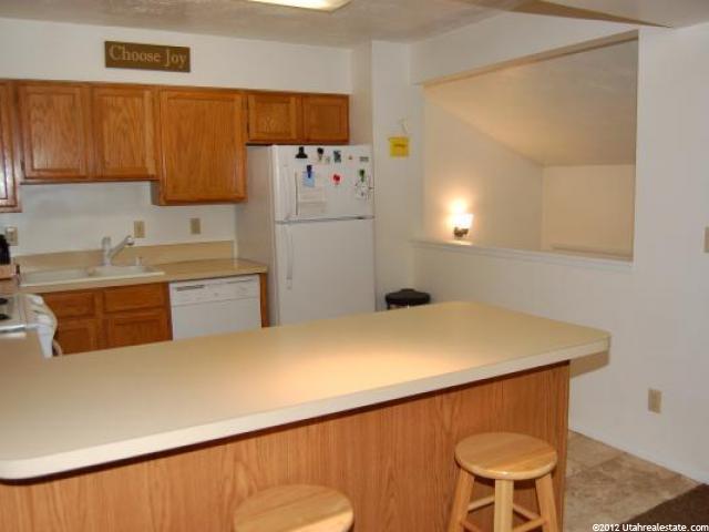188 E 2050 S #B4, Bountiful, UT 84010 — photo 3