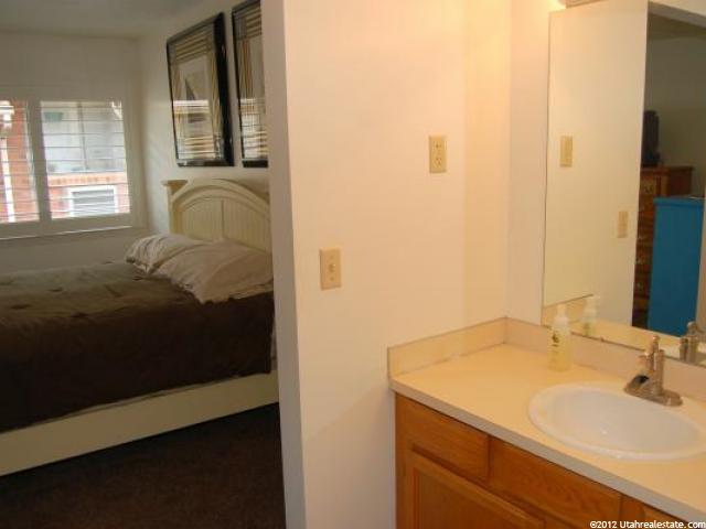 188 E 2050 S #B4, Bountiful, UT 84010 — photo 9