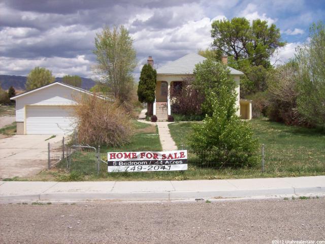 35 E 300 N, Orangeville, UT 84537 — photo 9