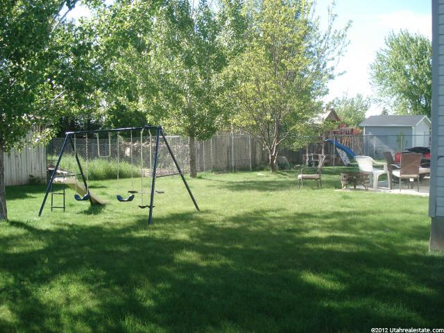 1757 N 810 W, Clinton, UT 84015 — photo 8