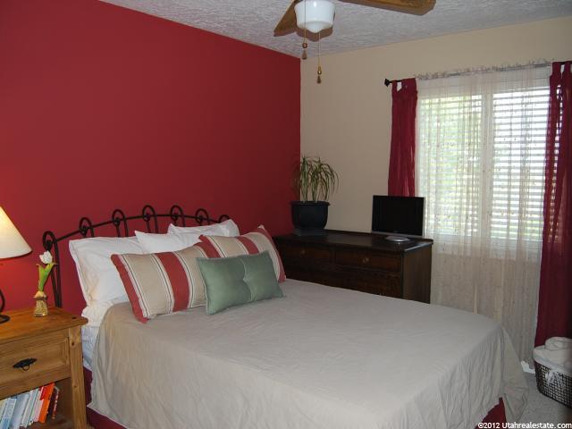 1216 S Birch Ave E, Roosevelt, UT 84066 — photo 4