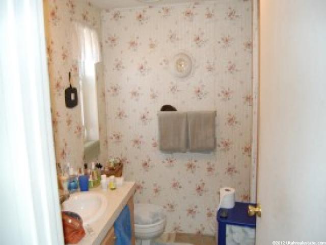 242 N 300 W, Vernal, UT 84078 — photo 6