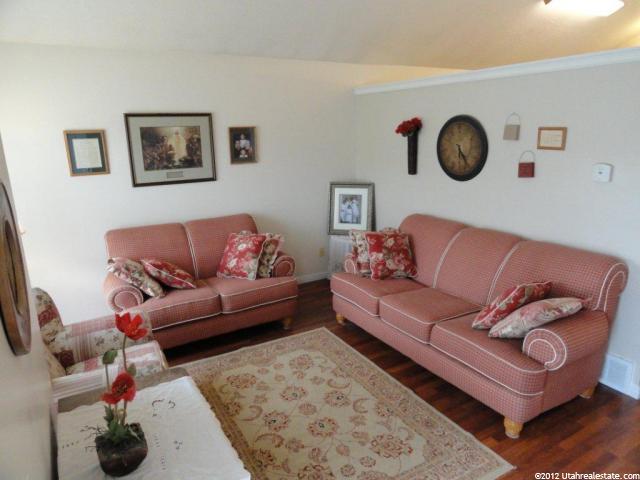 1435 N 200 W, Layton, UT 84041 — photo 3