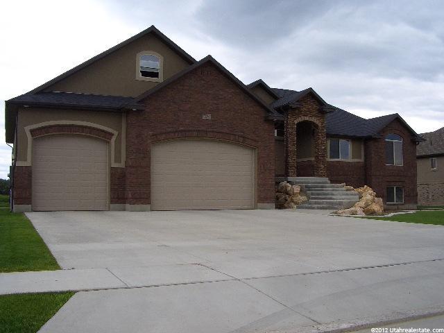 677 W 2825 N, Pleasant View, UT 84404 — photo 2