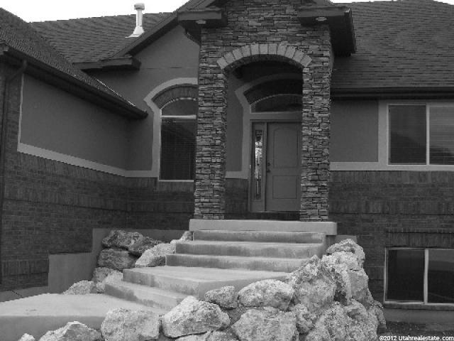 677 W 2825 N, Pleasant View, UT 84404 — photo 3