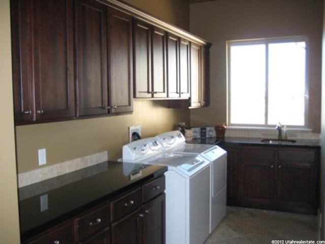 388 Paddock Ln, Kaysville, UT 84037 — photo 12