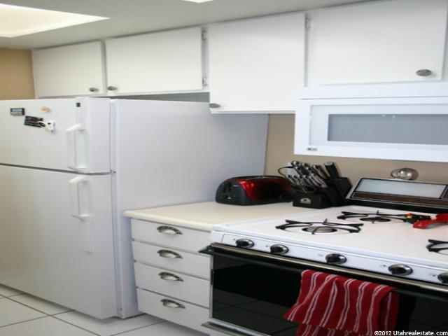 17 E 400 N #29, Bountiful, UT 84010 — photo 3