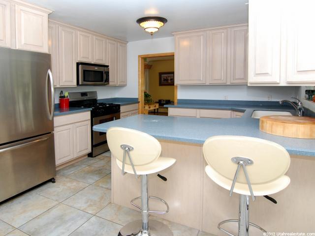 1065 S Peach Dr E, Ogden, UT 84404 — photo 4