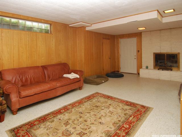 1065 S Peach Dr E, Ogden, UT 84404 — photo 9