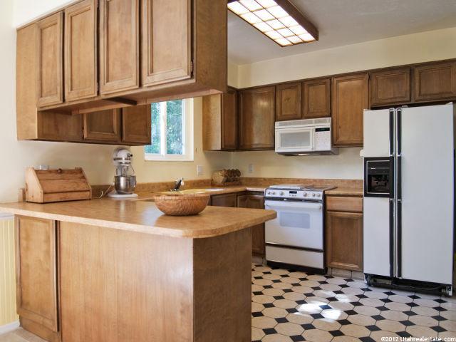 1172 N Main St, Centerville, UT 84014 — photo 4