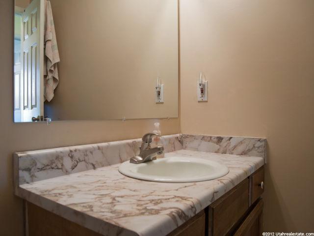 1172 N Main St, Centerville, UT 84014 — photo 10