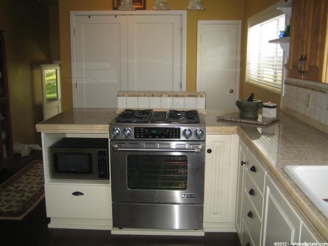 348 N 100 E, Smithfield, UT 84335 — photo 4
