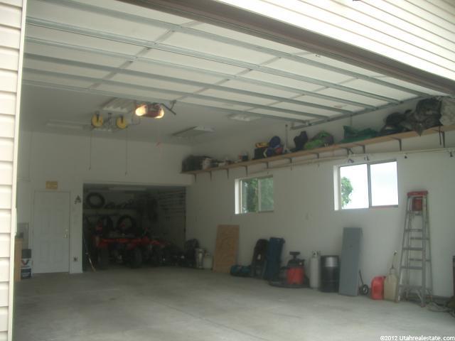 227 N 1050 E, Bountiful, UT 84010 — photo 11
