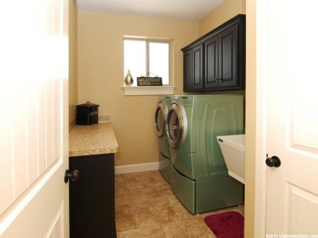 3328 W 1680 N, Clinton, UT 84015 — photo 11