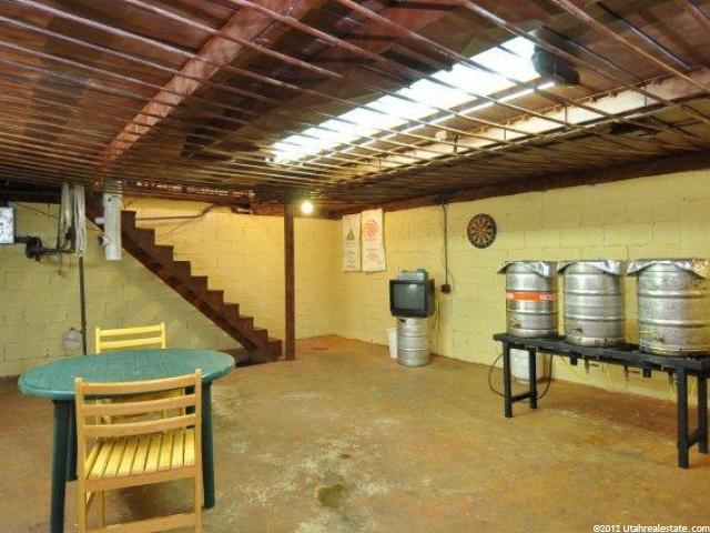 2057 S Polk Ave E, Ogden, UT 84401 — photo 7