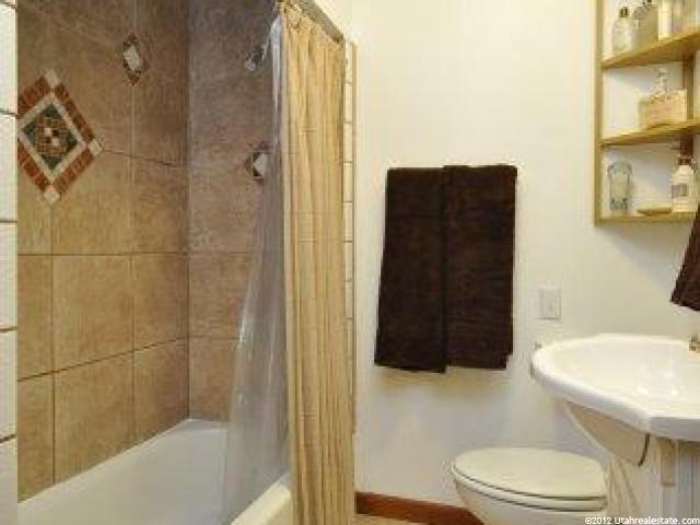 2057 S Polk Ave E, Ogden, UT 84401 — photo 9