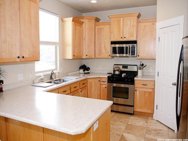9735 S Bluffside Dr, Sandy, UT 84092 — photo 6