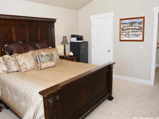 9735 S Bluffside Dr, Sandy, UT 84092 — photo 9
