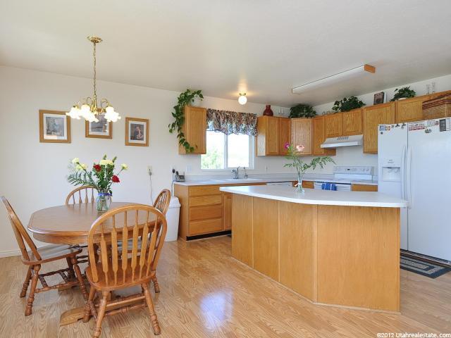 171 W 1475 N, Layton, UT 84041 — photo 2