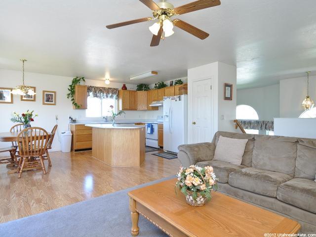 171 W 1475 N, Layton, UT 84041 — photo 3